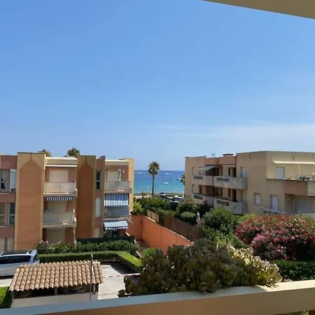 Magnifique T2 Proche Plage Climatise Avec Parking Cavalaire-sur-Mer